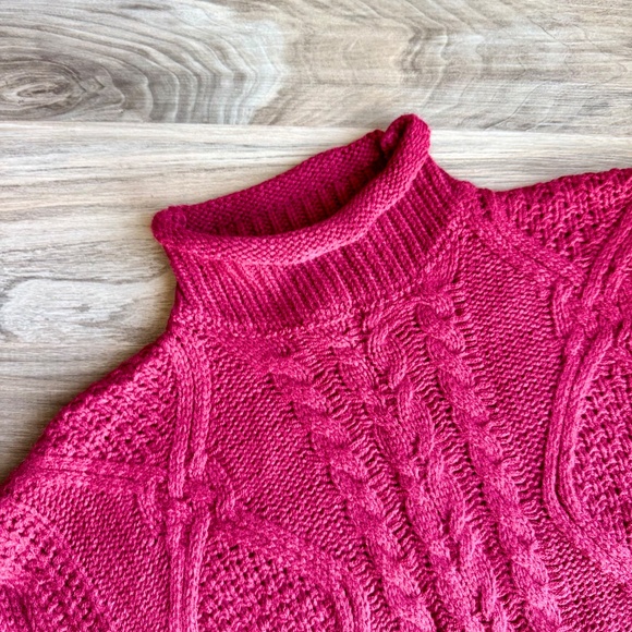 She + Sky Mock Neck Sleeveless Drop Shoulder Cable Sweater Vest Burgundy Size L - Picture 3 of 10